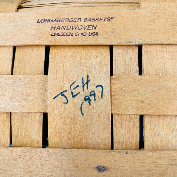 Longaberger Sleigh Basket Holiday With Wrought Iron Runner 16811 Woven Red Green - Picture 5 of 12